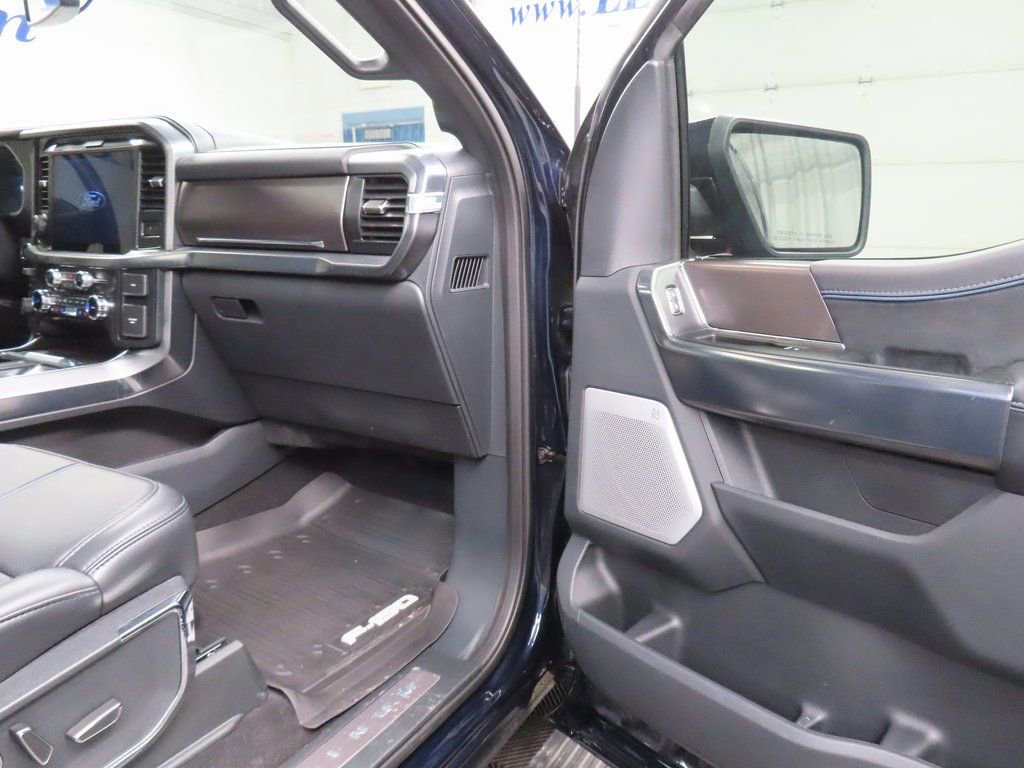 Used 2025 Ford F150 Platinum w/ FX4 Off-Road Package image 30