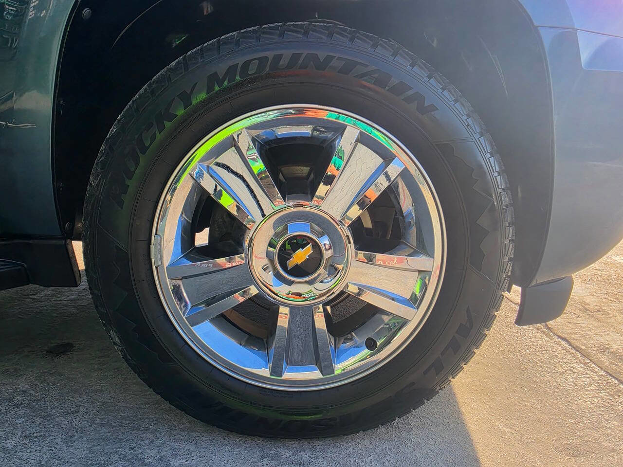 Used 2012 Chevrolet Avalanche LT w/ Texas Edition image 47