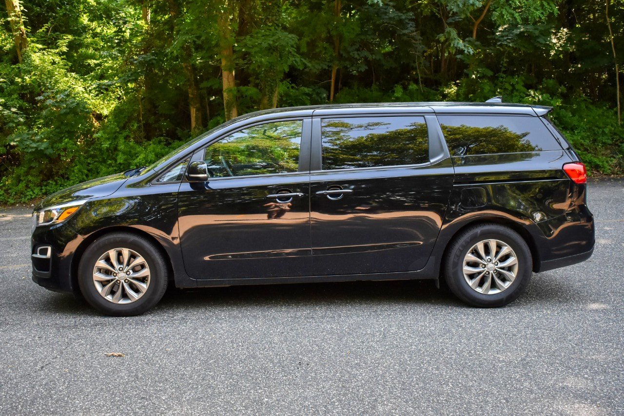 Used 2021 Kia Sedona LX FWD image 5