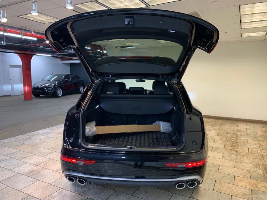 Used 2022 Audi SQ5 Premium Plus w/ Premium Plus Package image 42