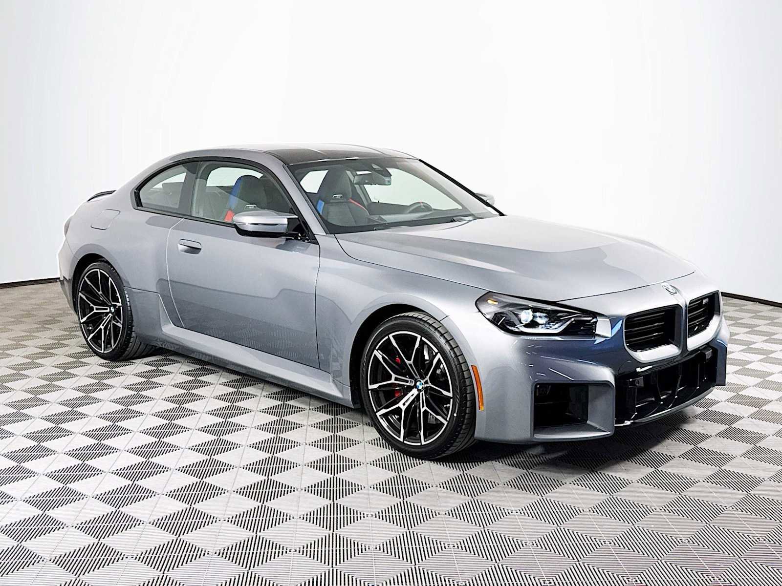 Used 2026 BMW M2 w/ Lighting Package image 3