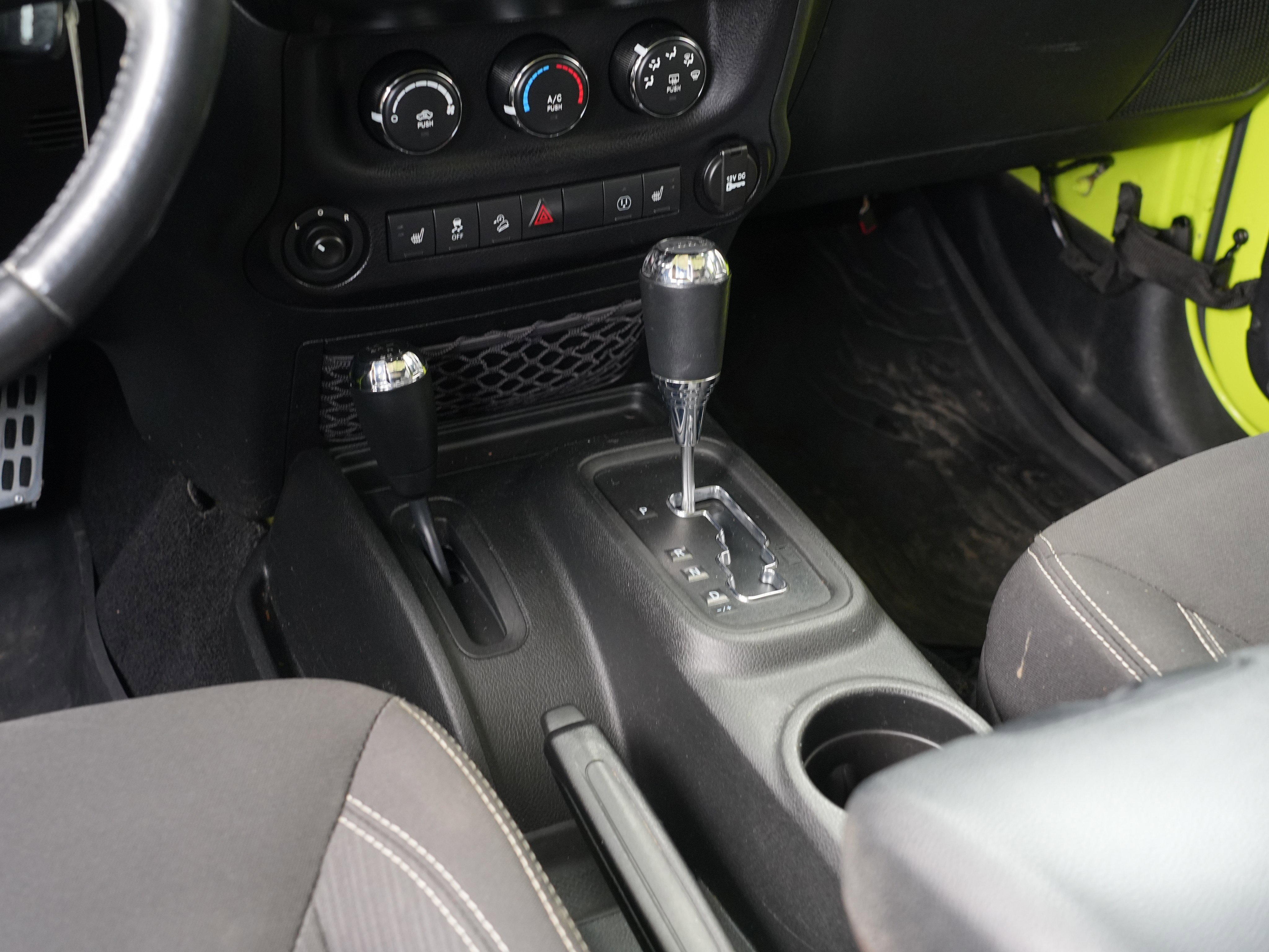 Used 2016 Jeep Wrangler Unlimited Sahara w/ Dual Top Group image 22