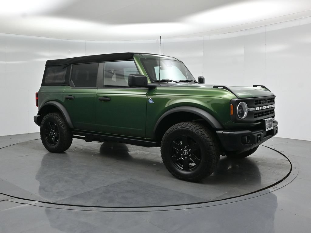 Certified 2024 Ford Bronco Black Diamond AWD/4WD image 21
