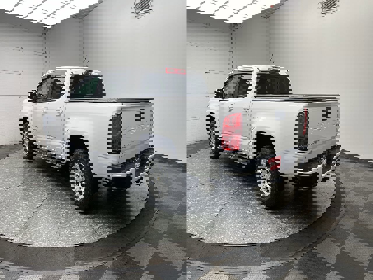 Certified 2022 Chevrolet Colorado LT w/ LT Convenience Package image 2