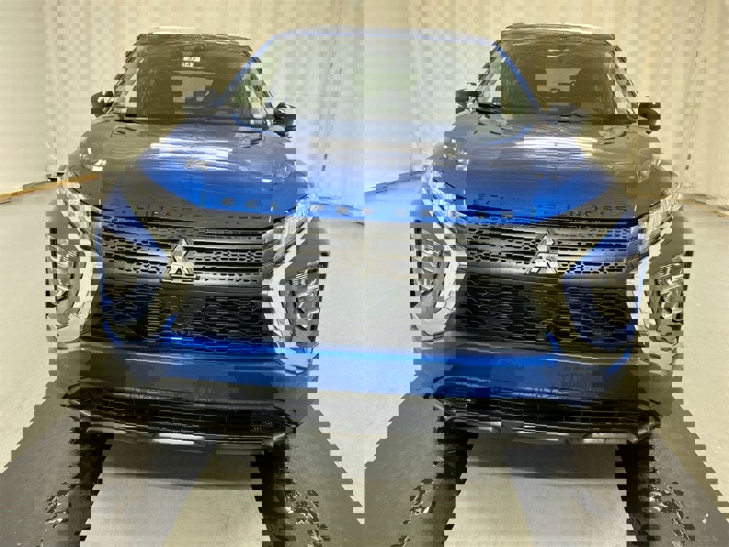 New 2026 Mitsubishi Eclipse Cross LE image 3