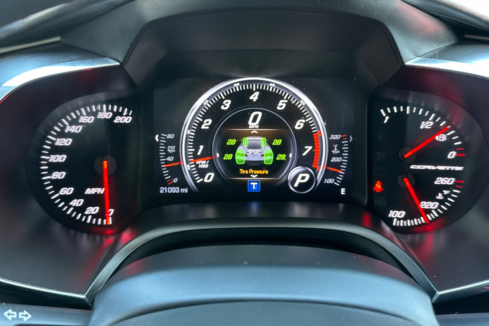 Used 2018 Chevrolet Corvette Grand Sport RWD image 38