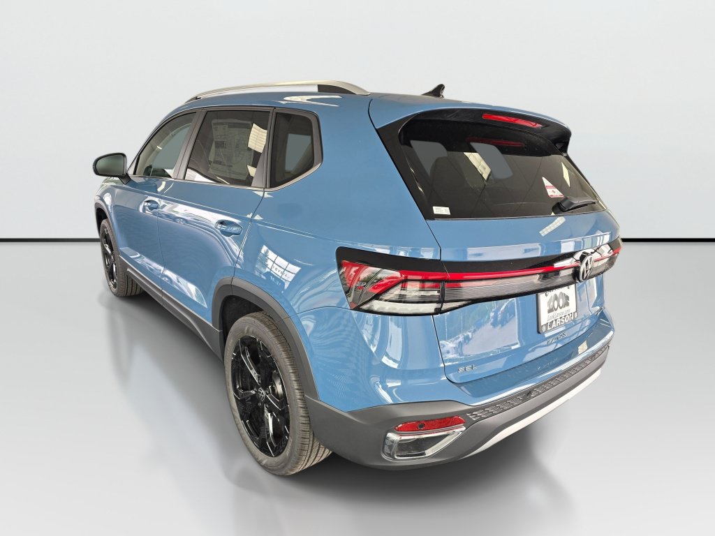 New 2026 Volkswagen Taos SEL AWD/4WD image 3