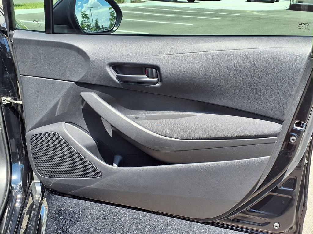 Used 2024 Toyota Corolla LE FWD image 12