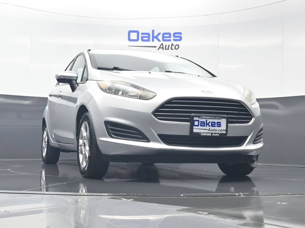 Used 2016 Ford Fiesta SE w/ Cold Weather Package FWD image 34