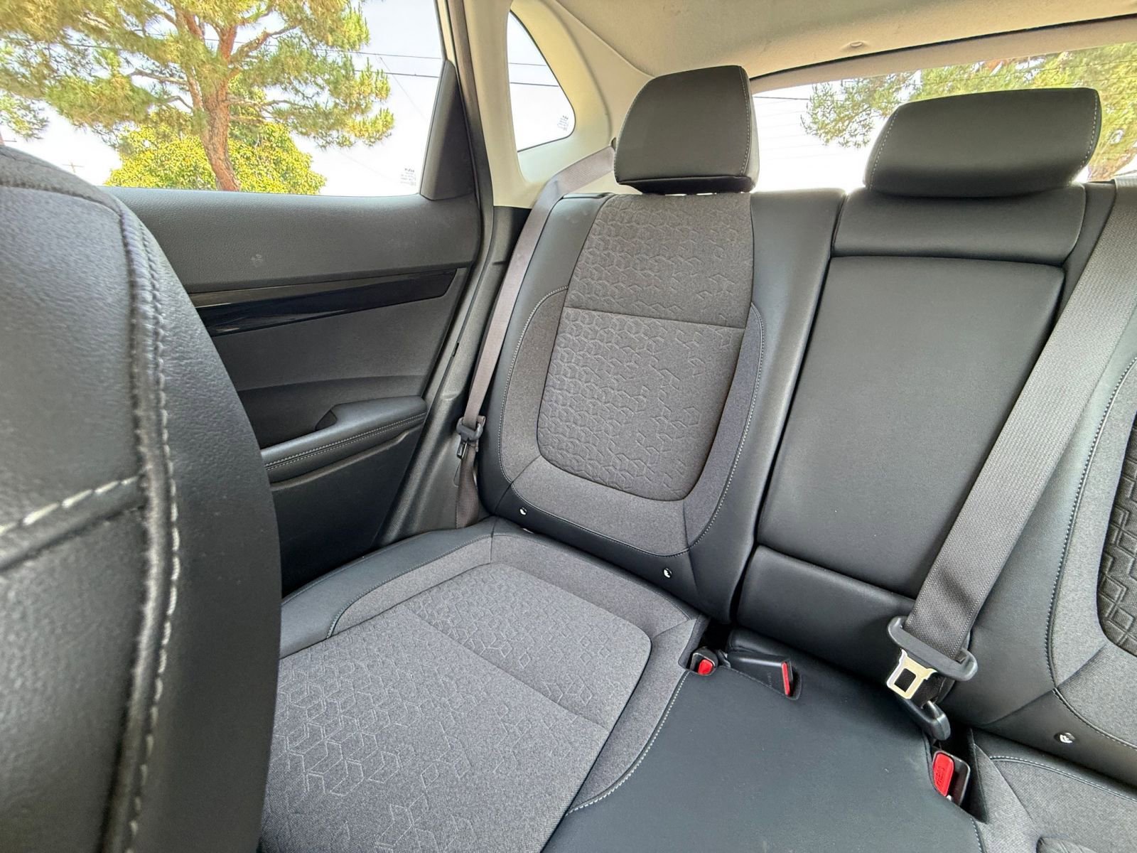 Used 2025 Kia Seltos S FWD image 37