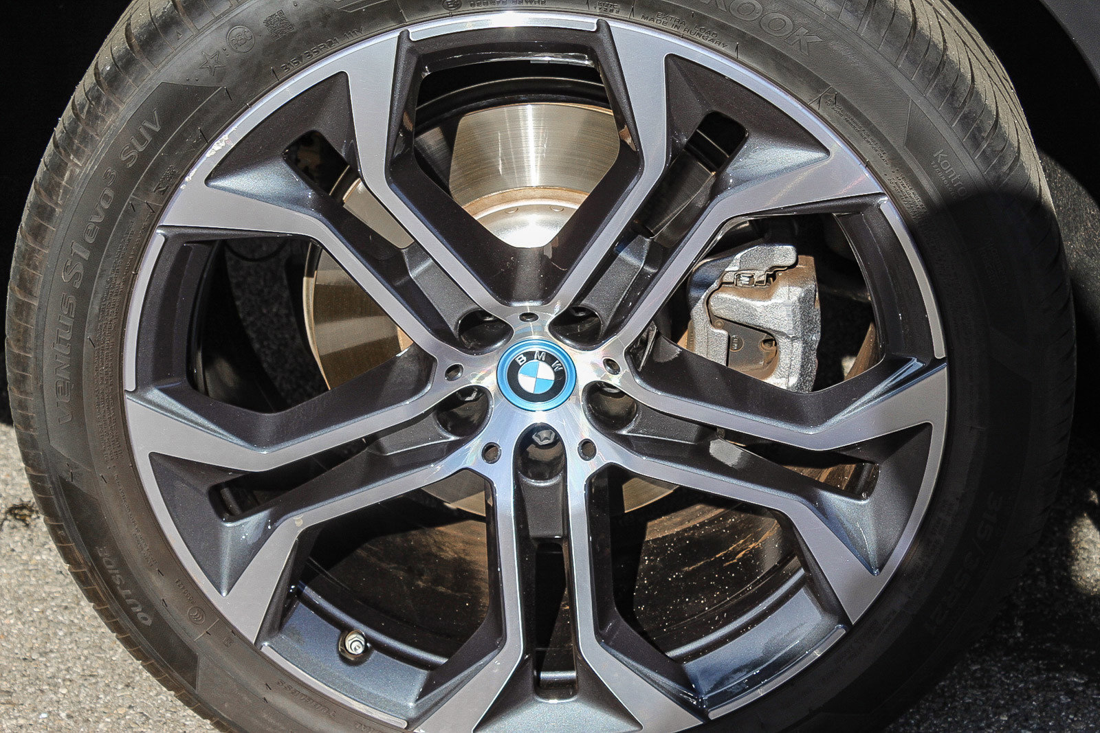 Used 2023 BMW X5 xDrive45e w/ Executive Package image 11