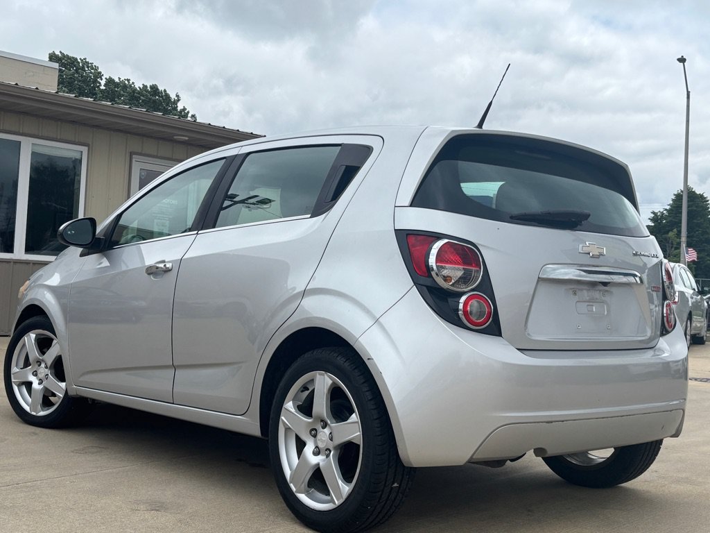Used 2014 Chevrolet Sonic LTZ FWD image 4