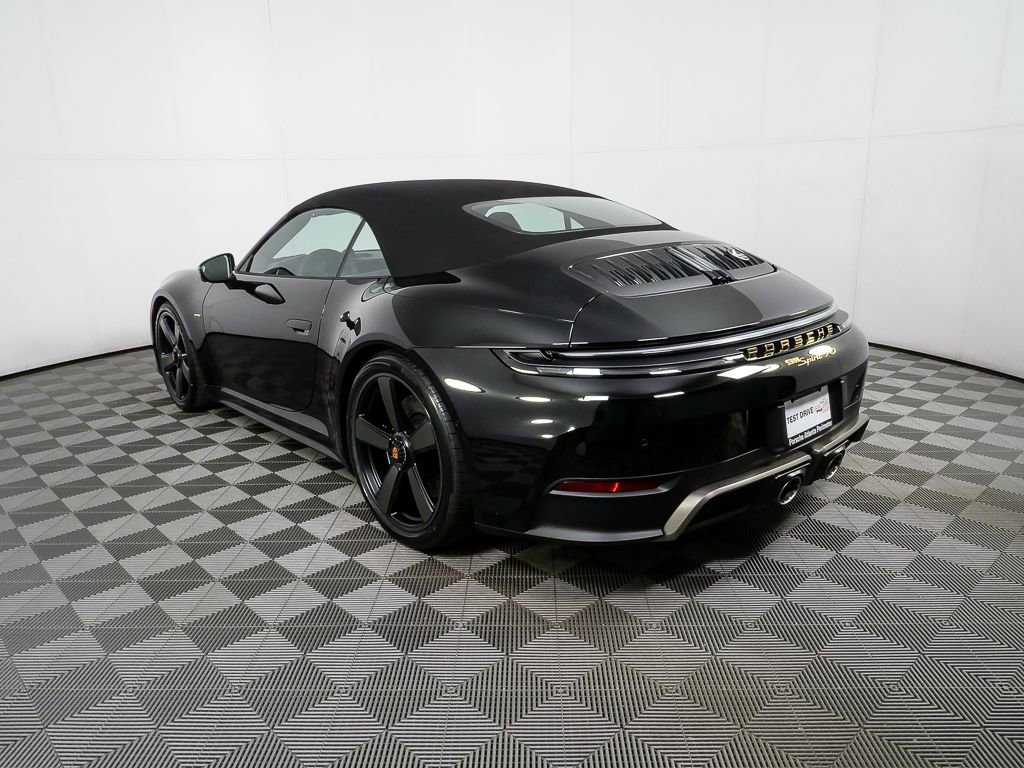 New 2026 Porsche 911 GTS image 3