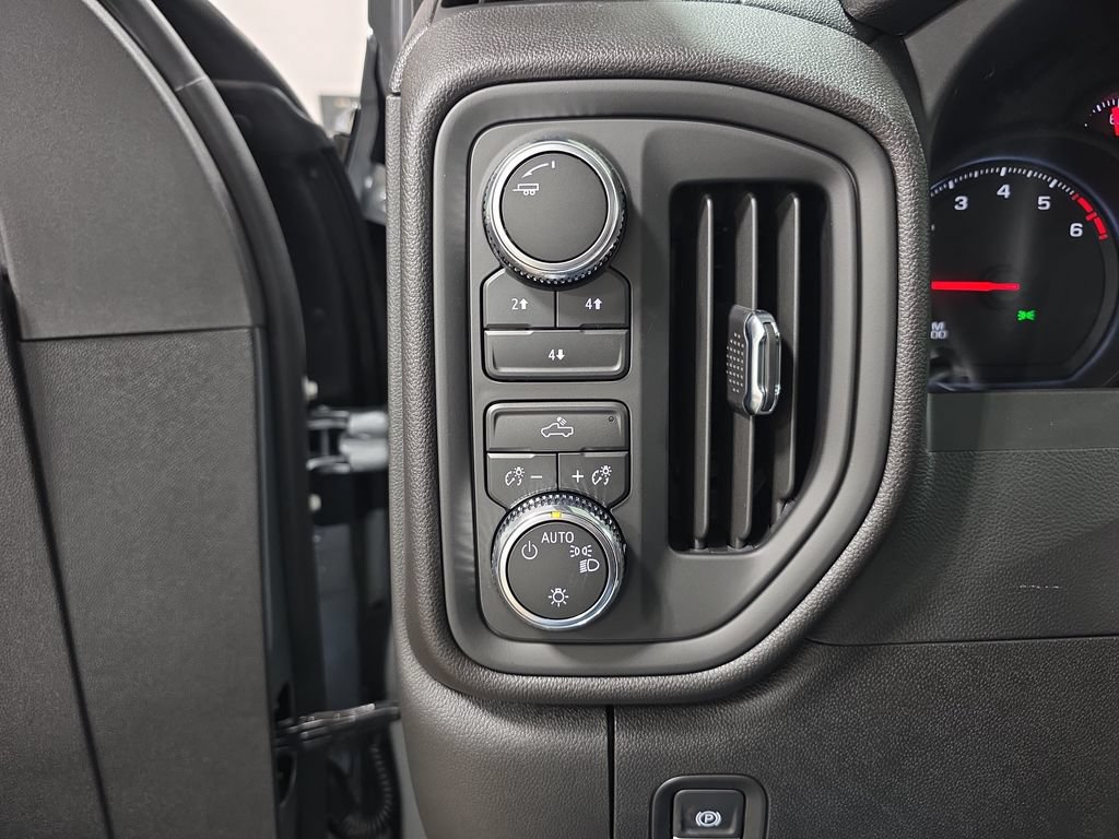 New 2026 GMC Sierra 2500 Pro w/ Convenience Package AWD/4WD image 24