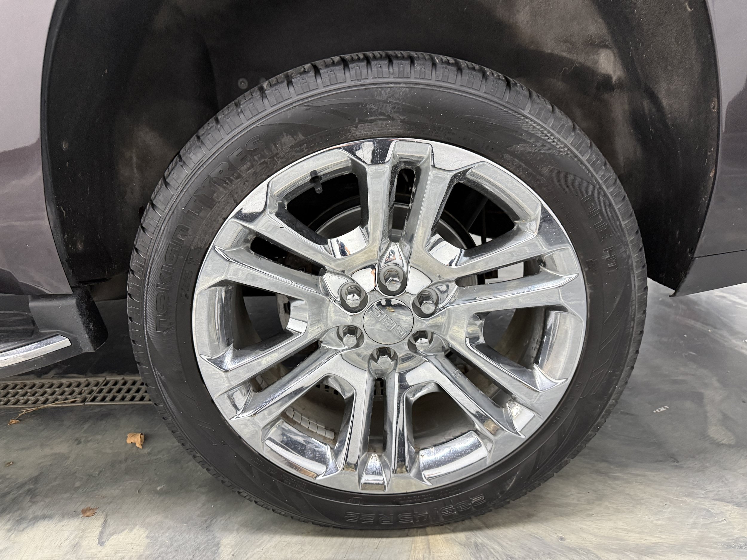 Used 2017 GMC Yukon SLT AWD/4WD image 33