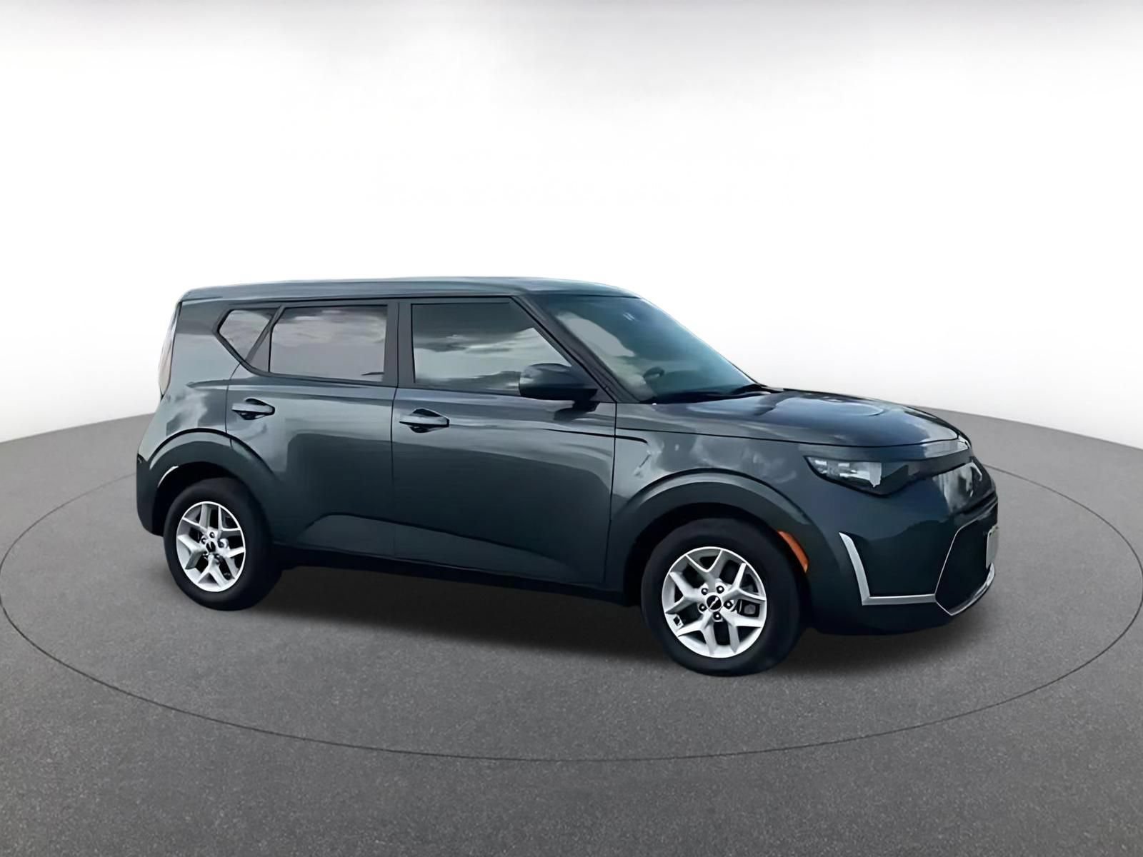Used 2025 Kia Soul LX w/ LX Technology Package FWD video 2