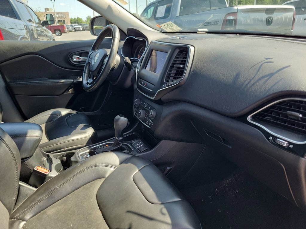 Used 2020 Jeep Cherokee Latitude Plus FWD image 33