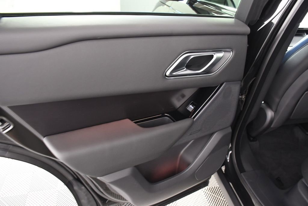 New 2026 Land Rover Range Rover Velar Dynamic SE AWD/4WD image 26