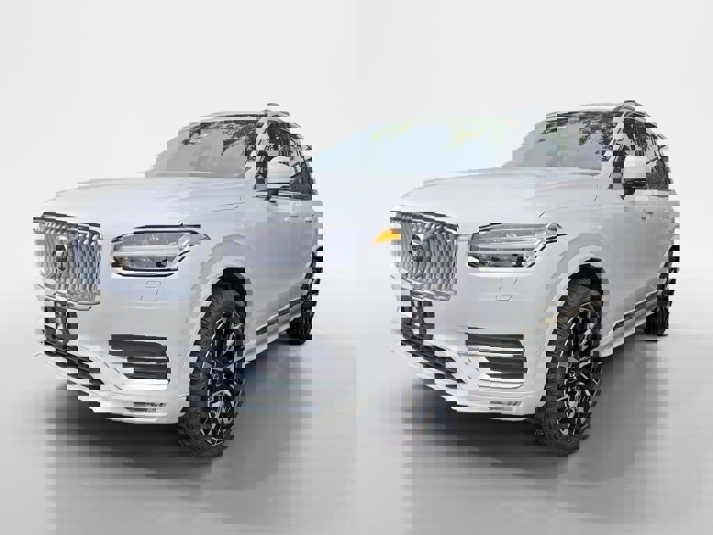 New 2025 Volvo XC90 B6 Plus w/ Protection Package Premier image 2