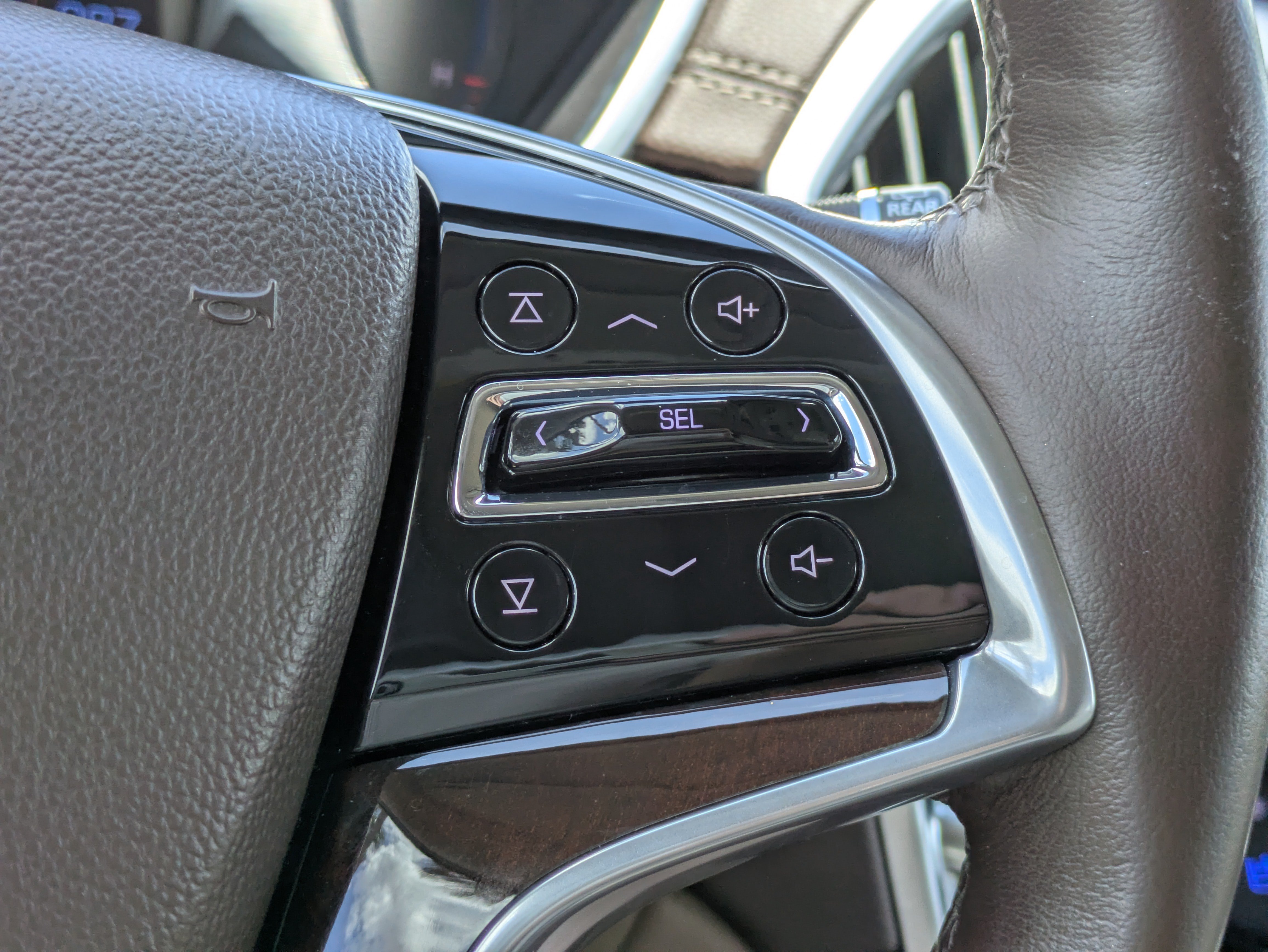 Used 2016 Cadillac SRX Premium FWD image 23