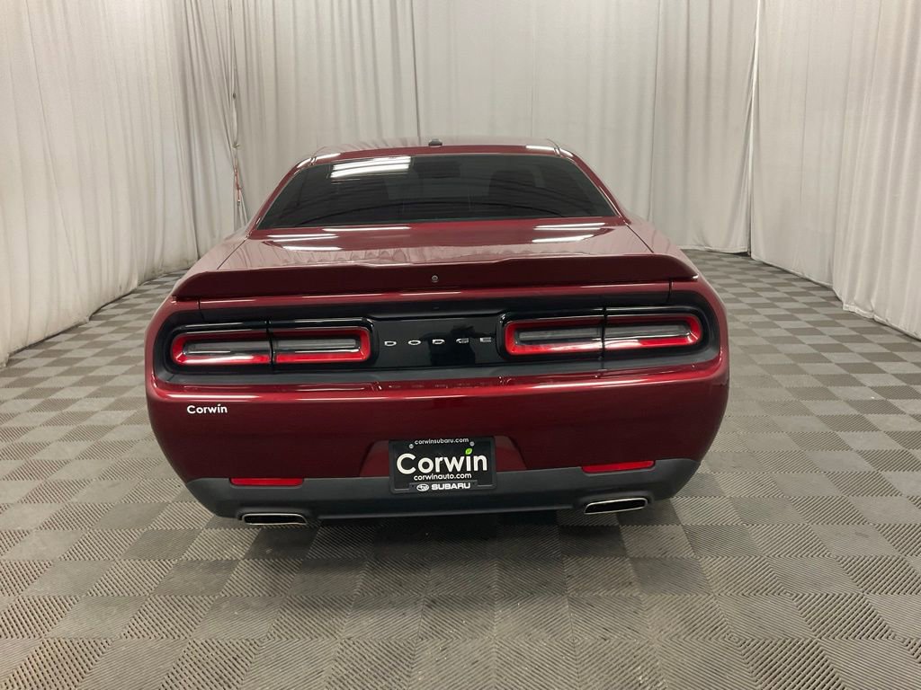 Used 2020 Dodge Challenger SXT image 5