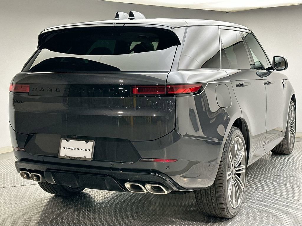 New 2026 Land Rover Range Rover Sport Dynamic SE AWD/4WD image 11