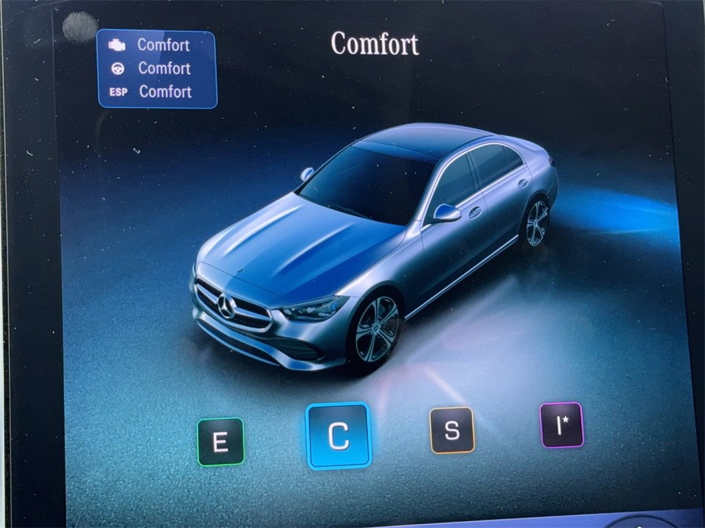 Used 2025 Mercedes-Benz C 300 Sedan image 26
