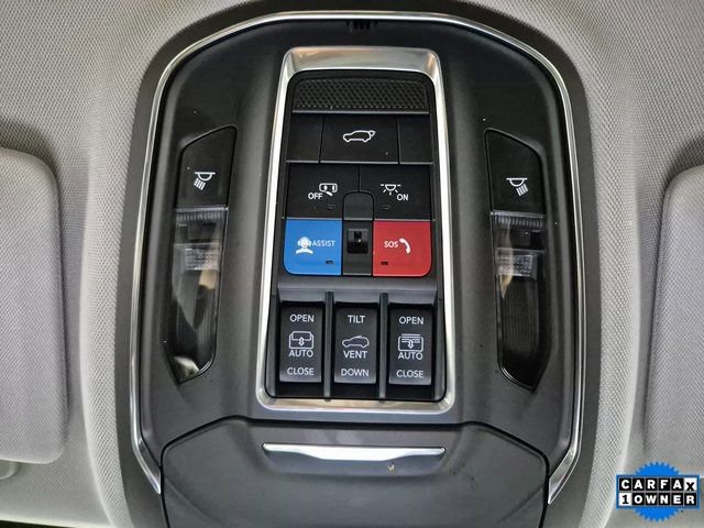 Used 2024 Jeep Grand Cherokee L Limited w/ Black Appearance Package image 21