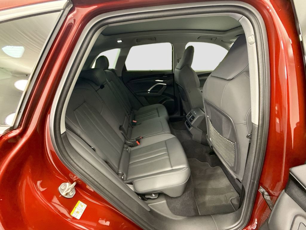 Certified 2025 Audi Q5 Premium Plus w/ Premium Plus image 22