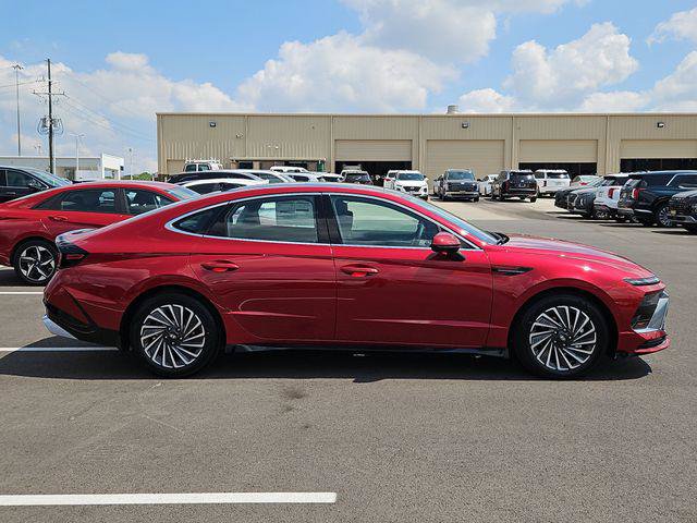 New 2026 Hyundai Sonata Limited FWD image 4
