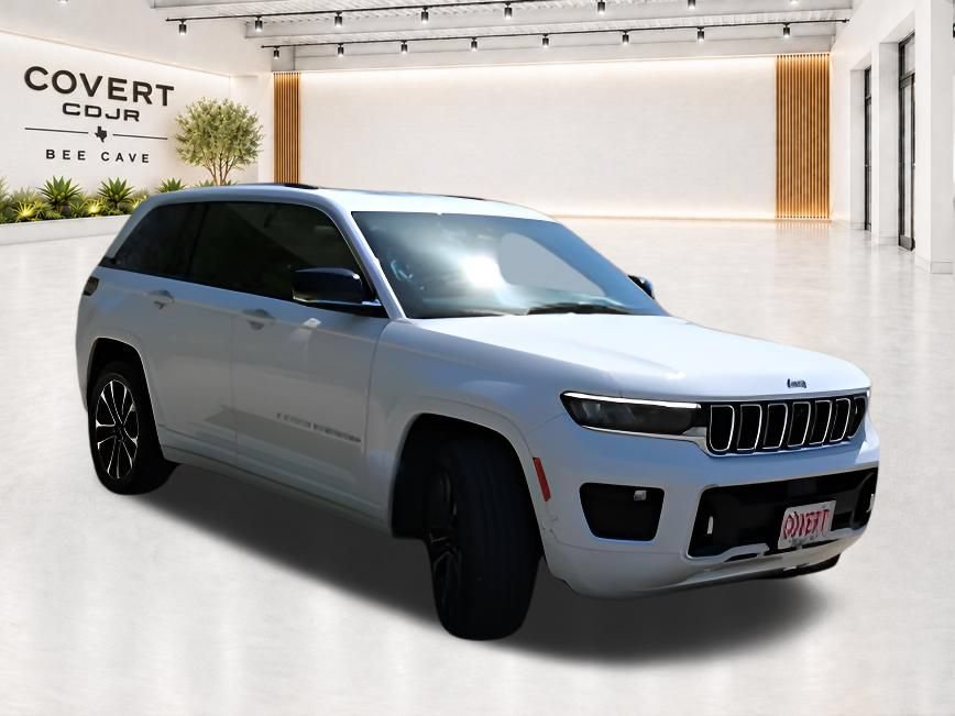 Used 2024 Jeep Grand Cherokee Overland w/ Adv Protech Group III AWD/4WD image 1