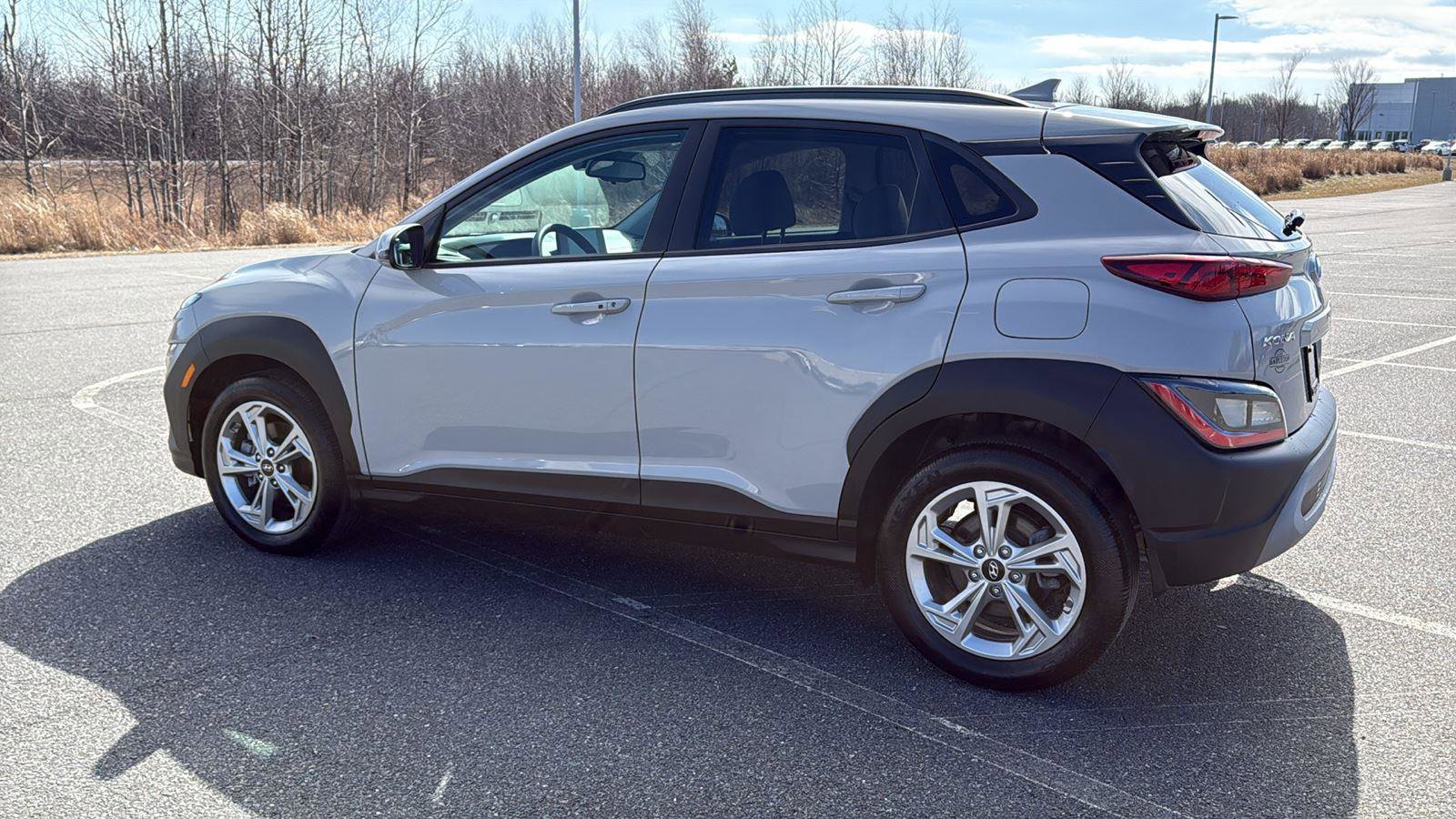 Used 2023 Hyundai Kona SEL image 10