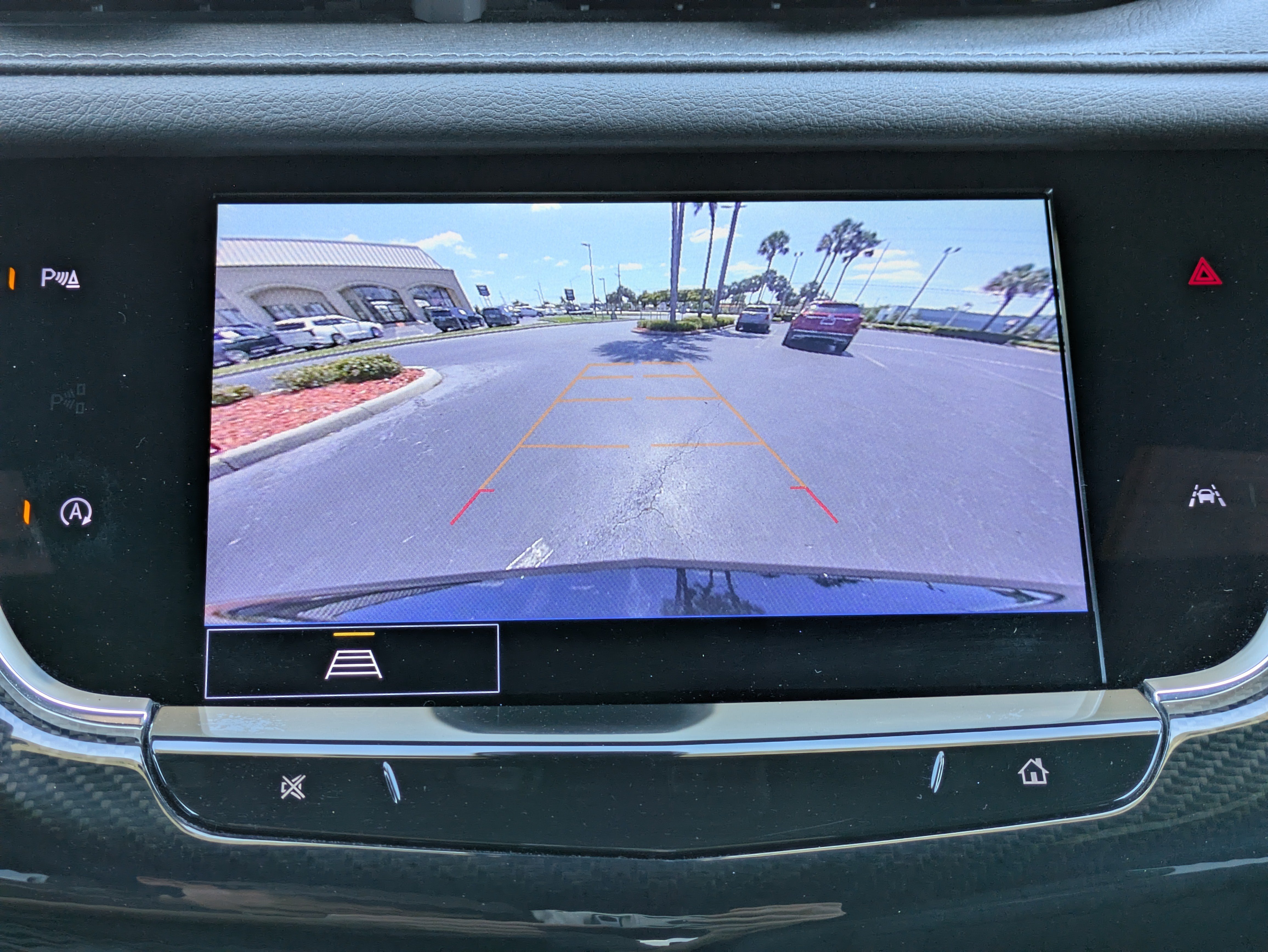 Certified 2024 Cadillac XT6 Sport w/ LPO, Floor Liner Package AWD/4WD image 27