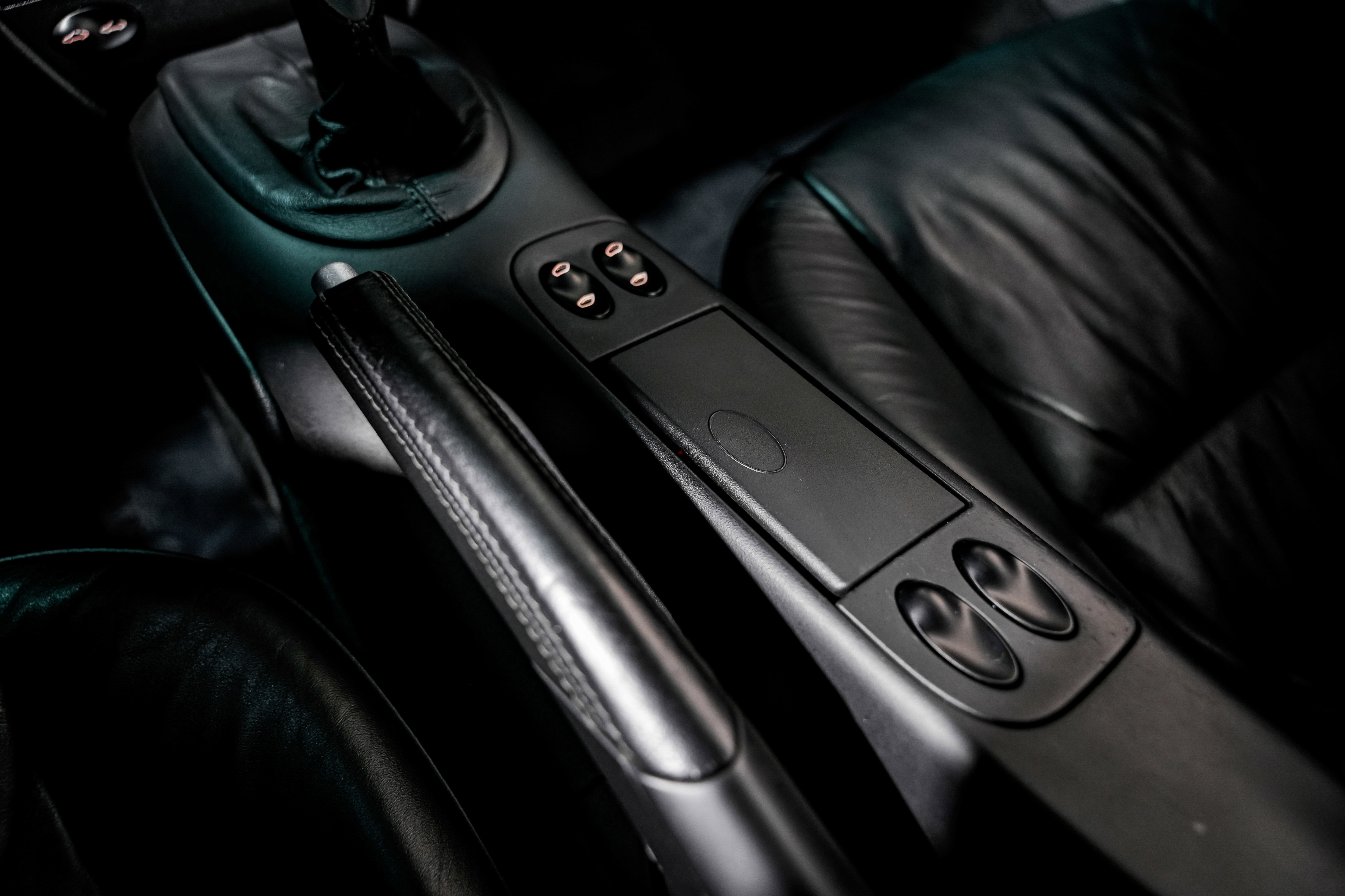 Used 2003 Porsche 911 Targa image 15