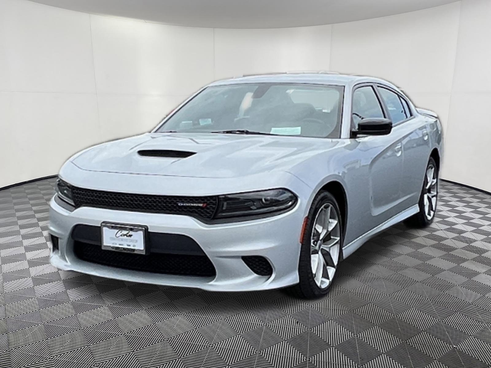 Used 2023 Dodge Charger GT image 3