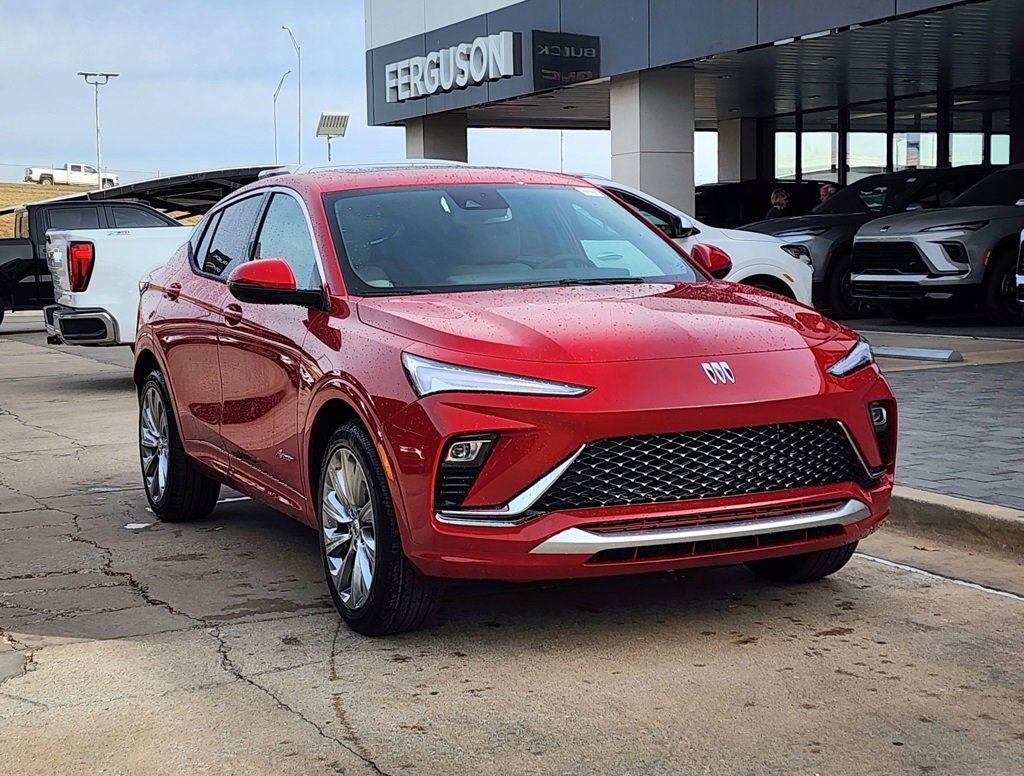 New 2026 Buick Envista Avenir image 2