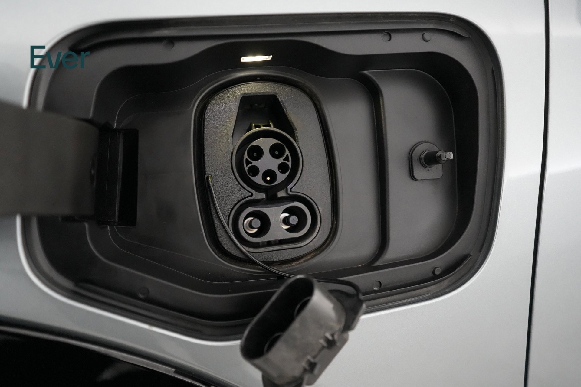 Used 2024 Chevrolet Equinox EV RS image 23