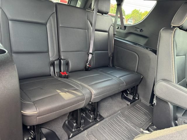 Used 2024 GMC Yukon XL SLT w/ SLT Luxury Package AWD/4WD image 15