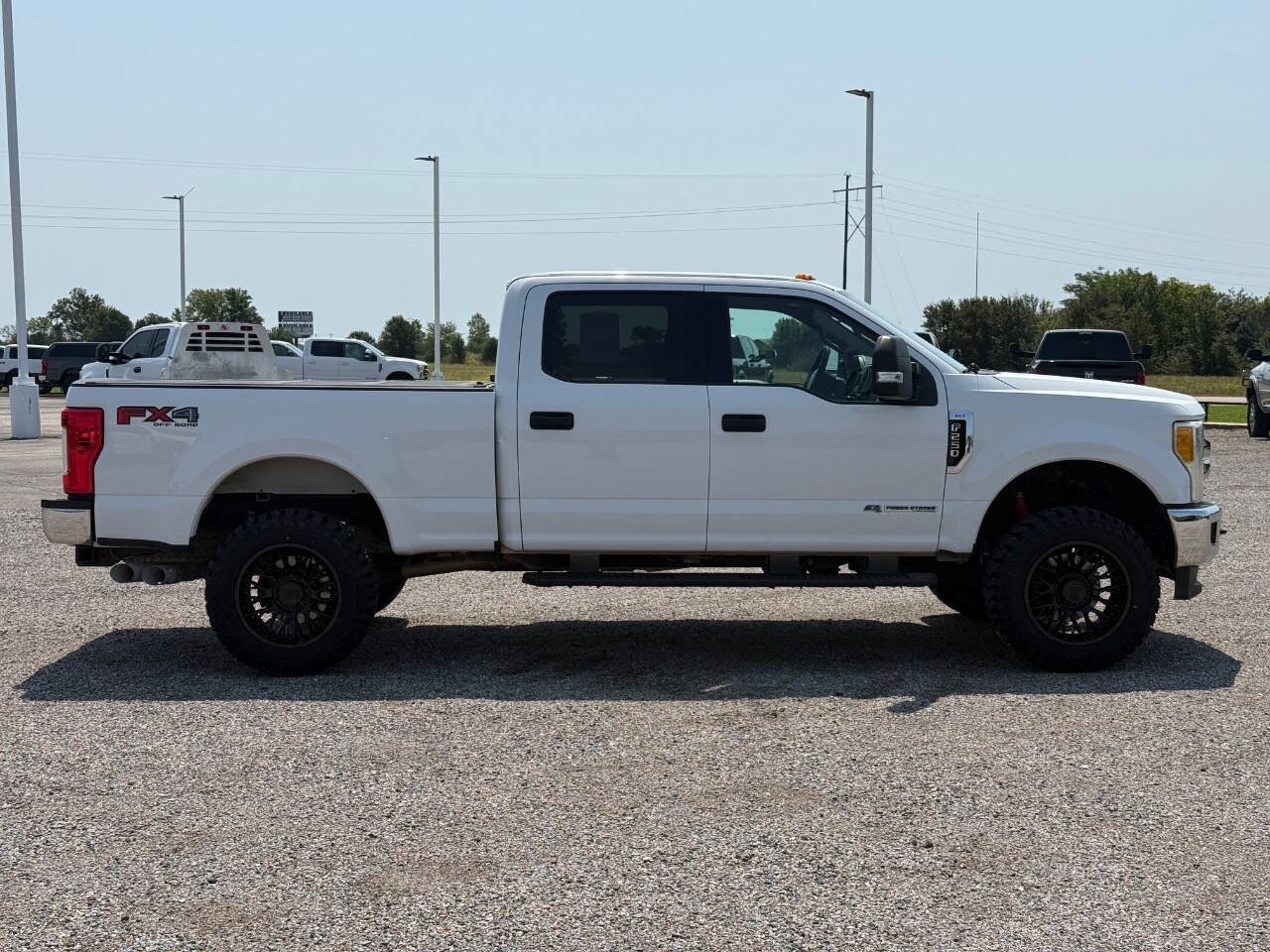 Used 2017 Ford F250 XLT w/ XLT Value Package AWD/4WD image 8
