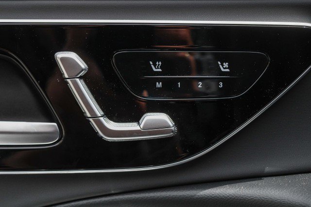 Used 2025 Mercedes-Benz E 53 AMG e 4MATIC Sedan image 20