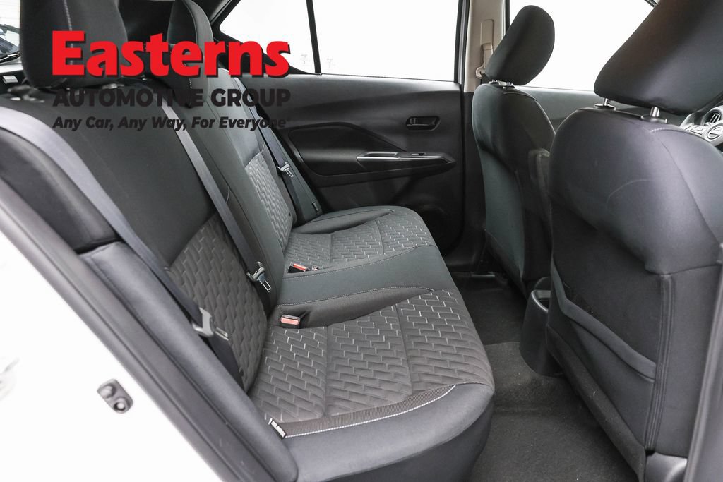 Used 2022 Nissan Kicks S FWD image 22