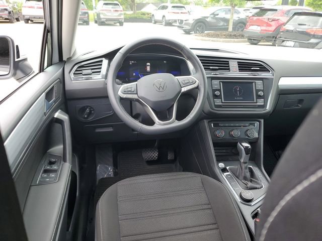 Used 2024 Volkswagen Tiguan S AWD/4WD image 10