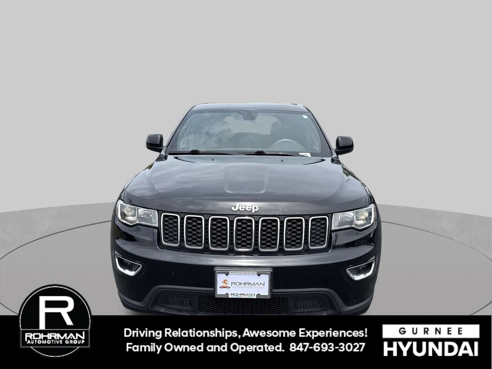 Used 2018 Jeep Grand Cherokee Laredo AWD/4WD image 3
