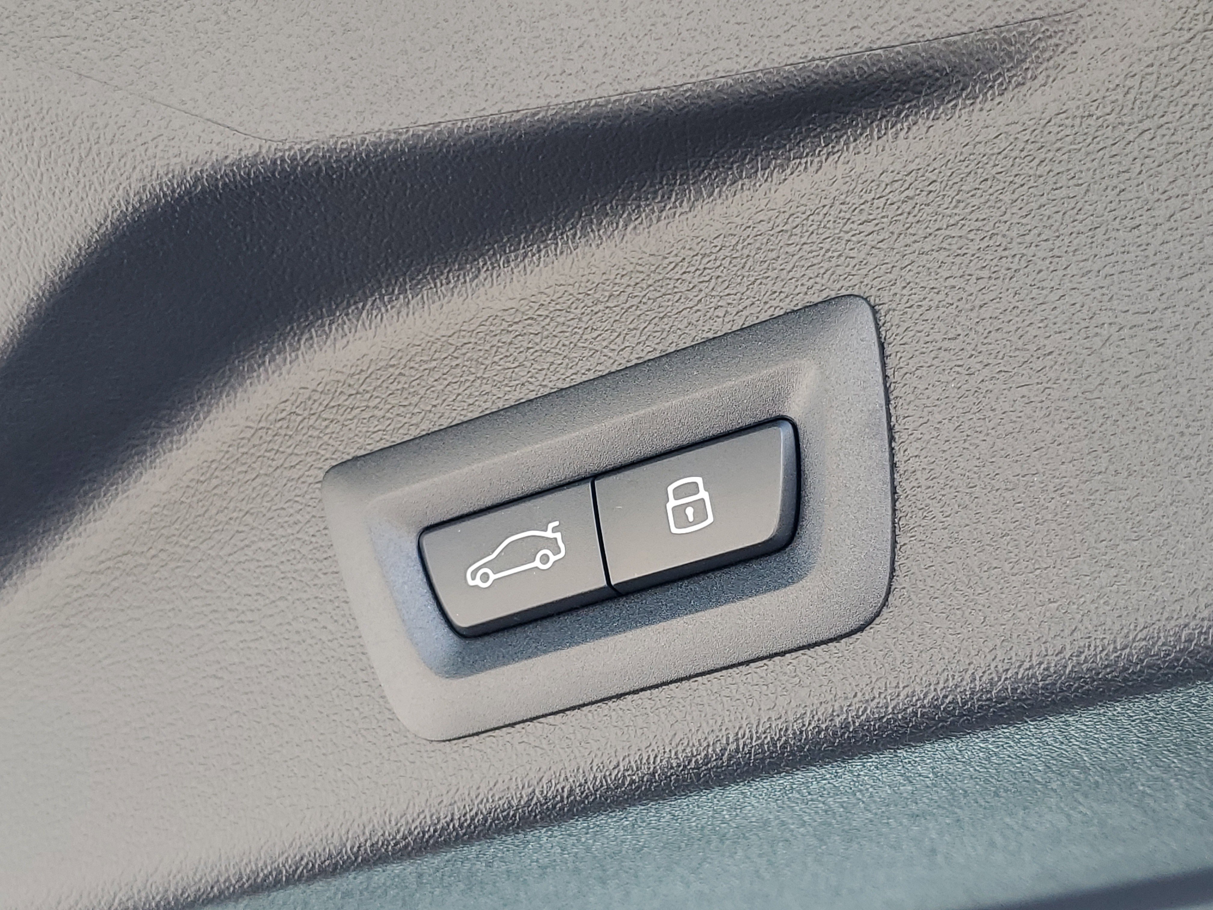 New 2026 BMW X5 xDrive40i w/ M Sport Package AWD/4WD image 25