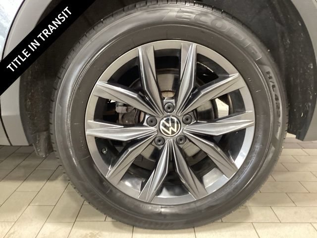 Used 2023 Volkswagen Tiguan SE FWD image 23