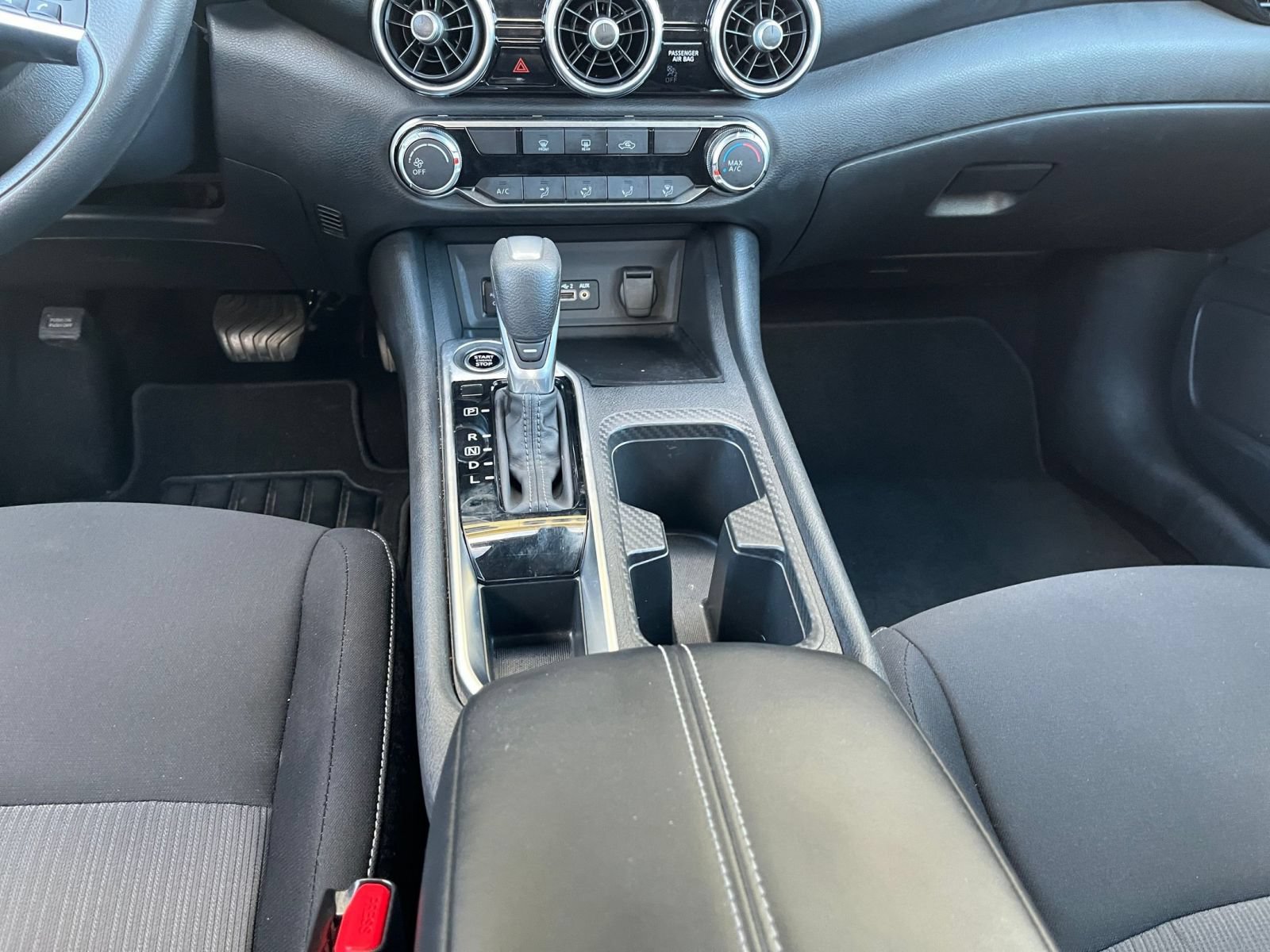Used 2025 Nissan Sentra SV FWD image 38