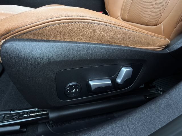Used 2023 BMW 330e xDrive w/ Premium Package AWD/4WD image 28