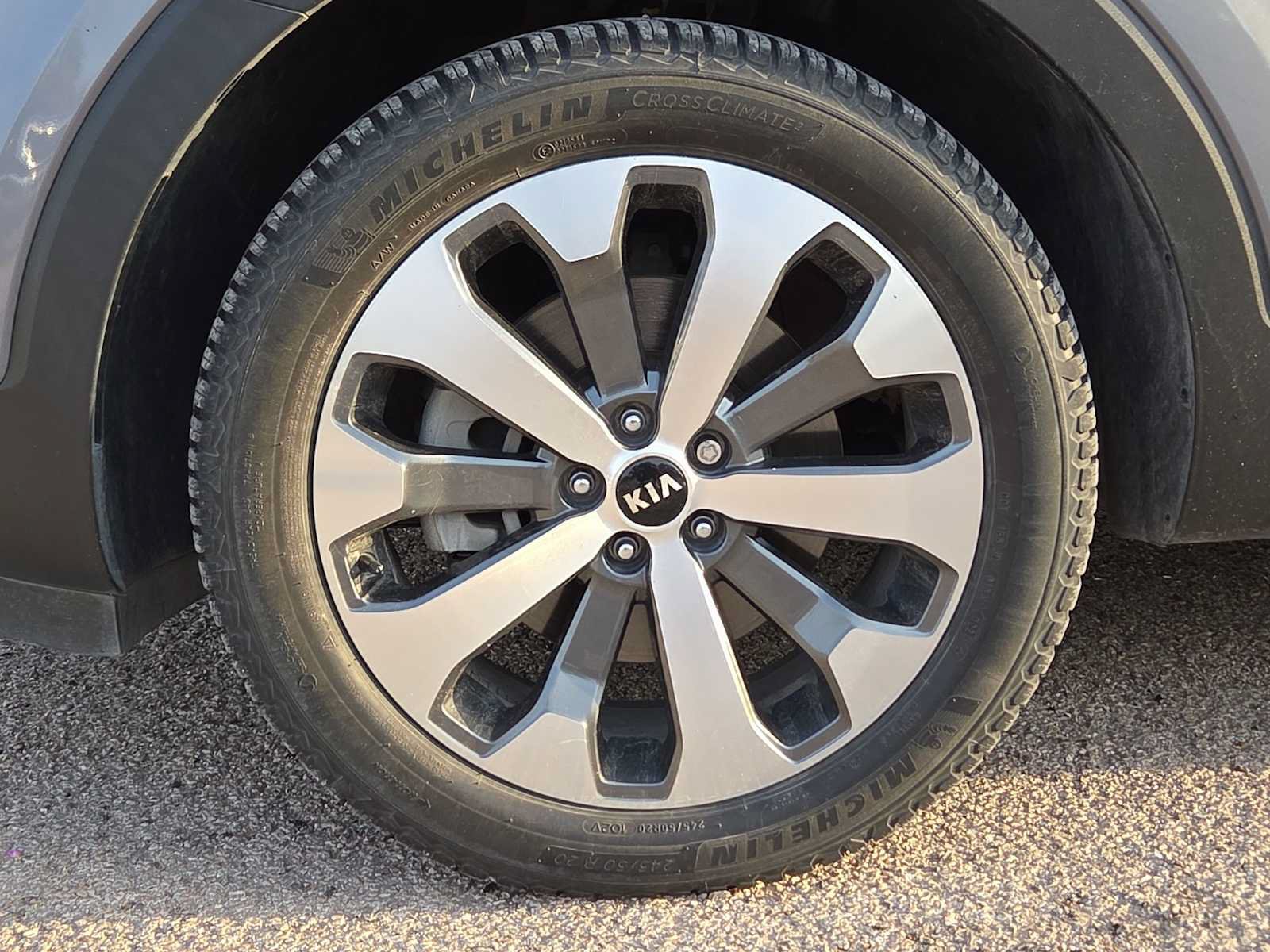Used 2021 Kia Telluride EX w/ EX Premium Package FWD image 12
