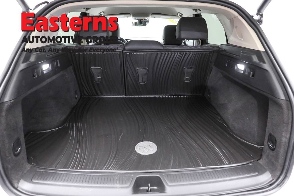 Used 2023 Buick Envision Preferred image 9