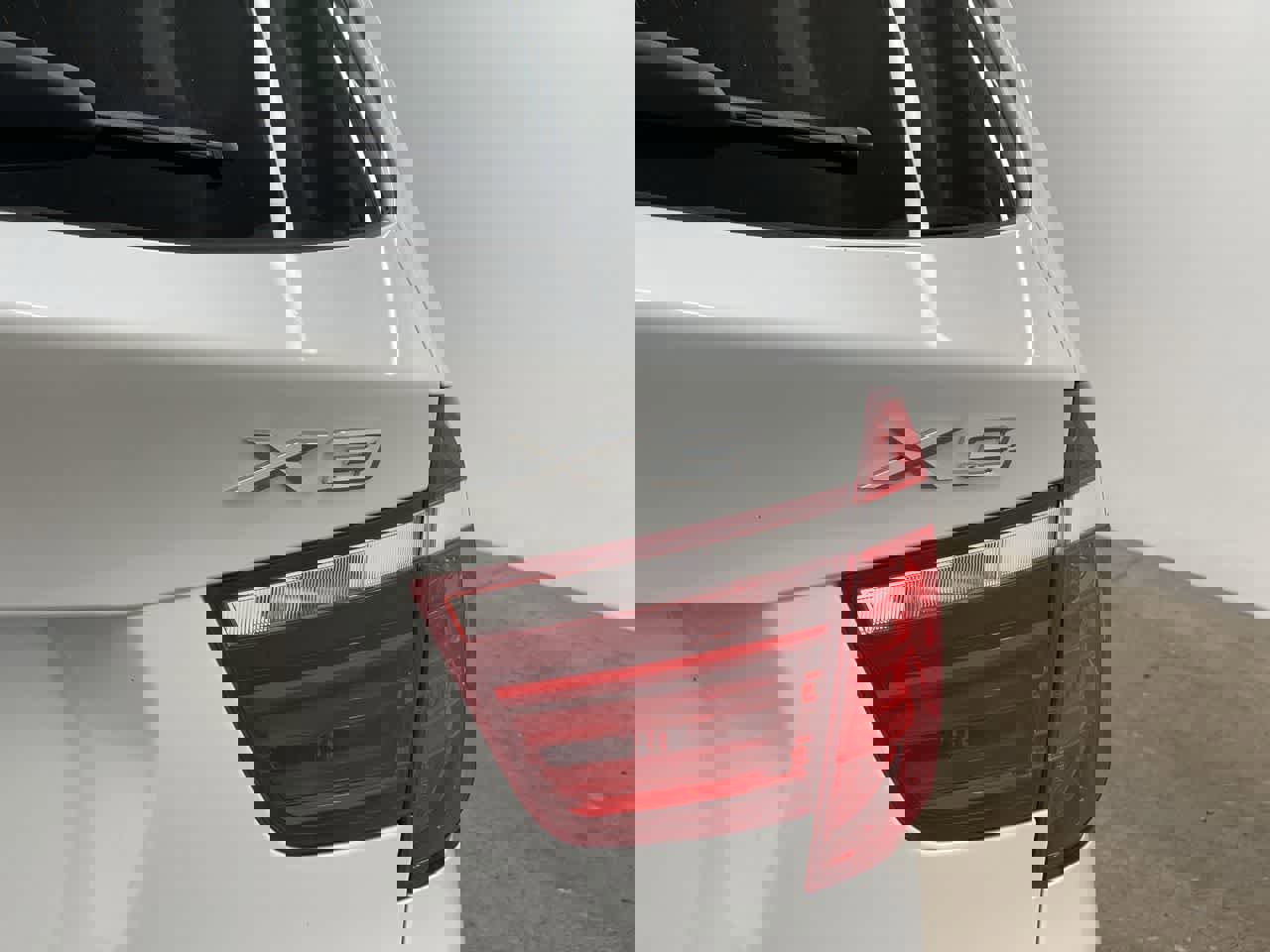 Used 2016 BMW X3 xDrive28d image 10